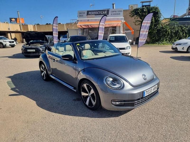 Gris Usado 2013 VW Beetle Design Utilitario | 16.000 € (Caro) - Imagen 1/4
