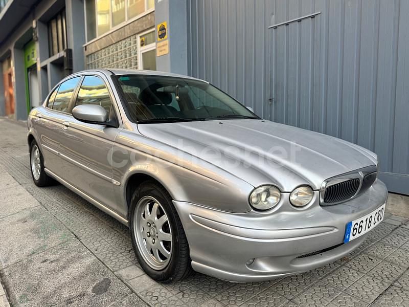 Gris / plata Usado 2004 Jaguar X-type Classic Berlina | 3490 € (Precio justo) - Imagen 1/4