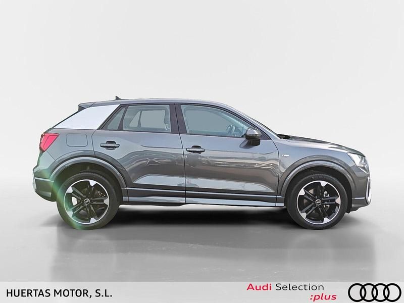 Usado Audi Q2 S-Line 116 CV (85 kW) 2025 Gris SUV