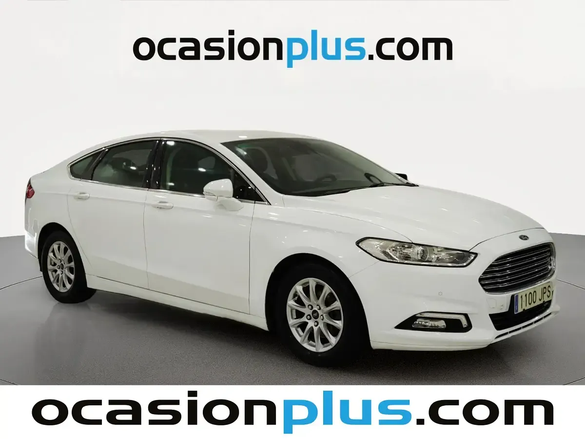 Usado Ford Mondeo Trend 120 CV (88 kW) 2016 Blanco Berlina