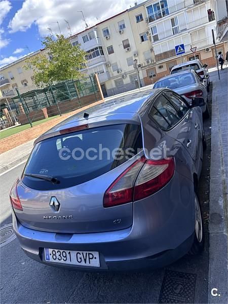 Usado Renault Mégane 105 CV (77 kW) 2010 Azul Berlina