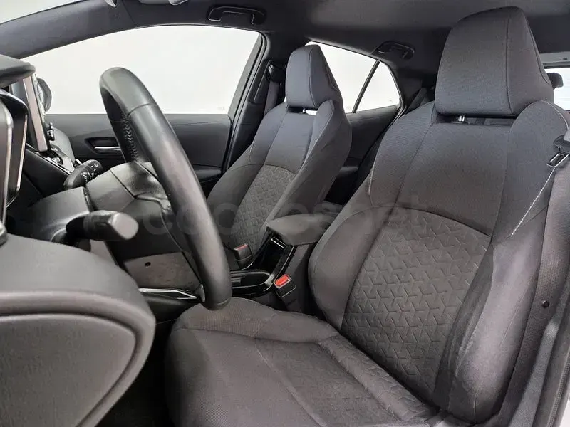 Usado Toyota Corolla Business Edition 122 CV (89 kW) 2021 Blanco Berlina