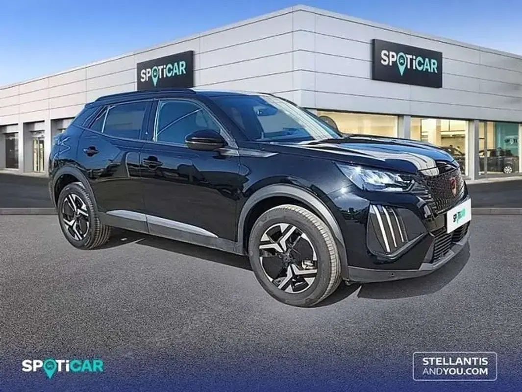 Usado Peugeot 2008 Allure 145 CV (106 kW) 2025 Negro SUV