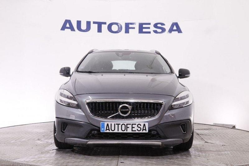 Usado Volvo V40 152 HP (111 kW) 2019 Cinzento Citadino