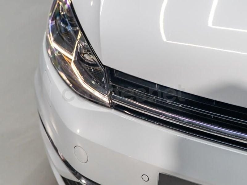 Usado VW Golf VII Sportline 150 CV (110 kW) 2018 Blanco Berlina