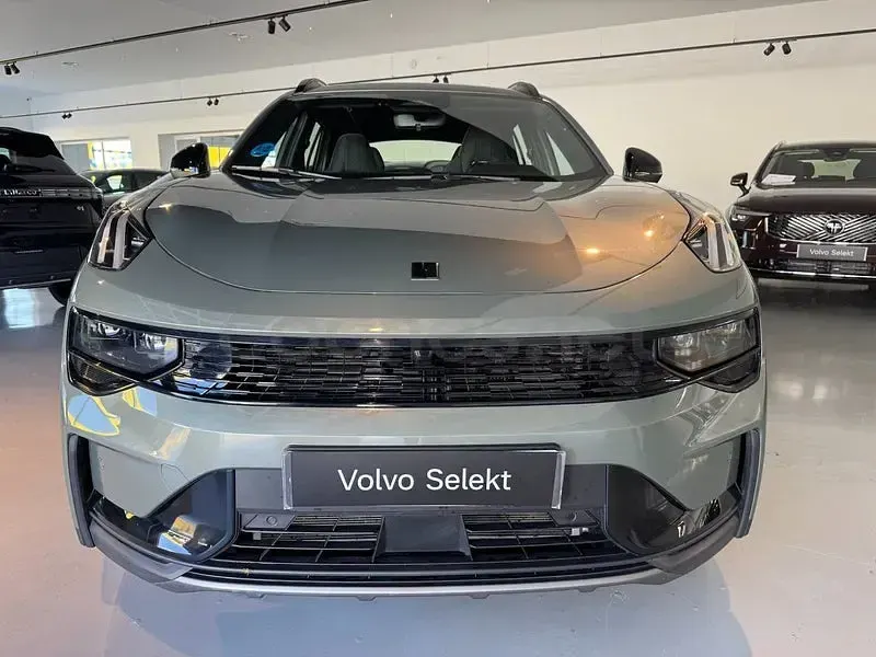 Usado Lynk & Co 01 276 CV (202 kW) 2026 Verde SUV