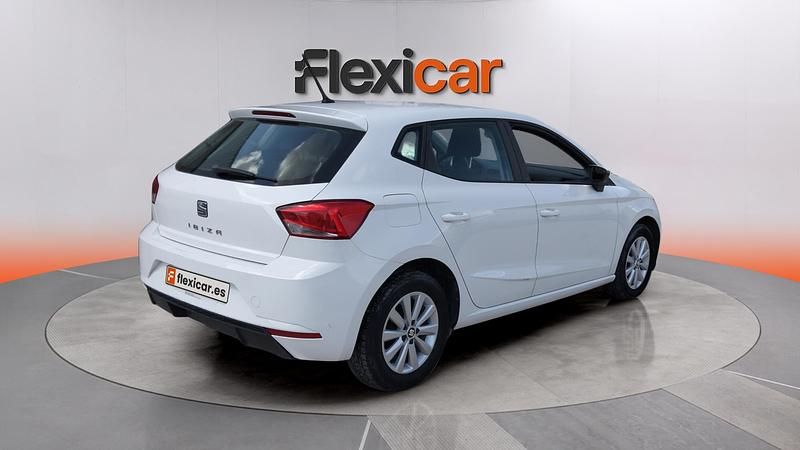 Usado Seat Ibiza Reference 80 CV (58 kW) 2018 Blanco Utilitario