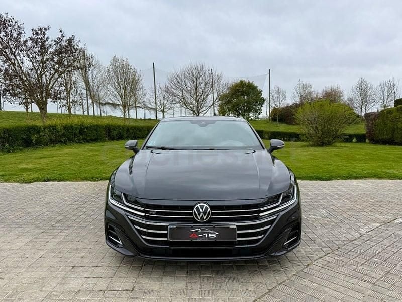 Usado VW Arteon R-line 150 CV (110 kW) 2023 Gris / plata Berlina