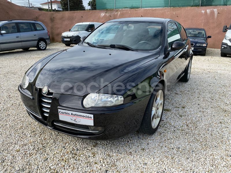 Usado Alfa Romeo 147 Impression 105 CV (77 kW) 2004 Negro Utilitario