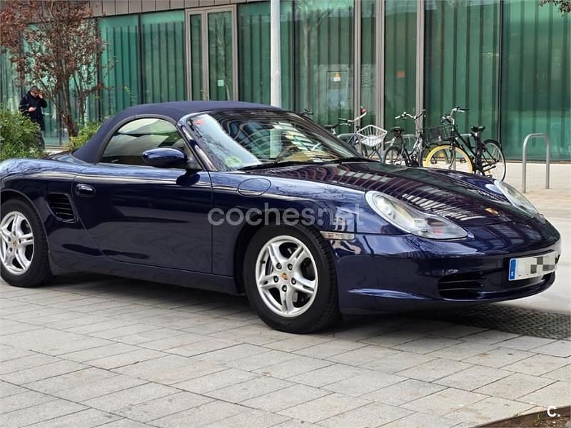 Käytetty Porsche Boxster 228 HP (167 kW) 2004 Sininen Avoauto