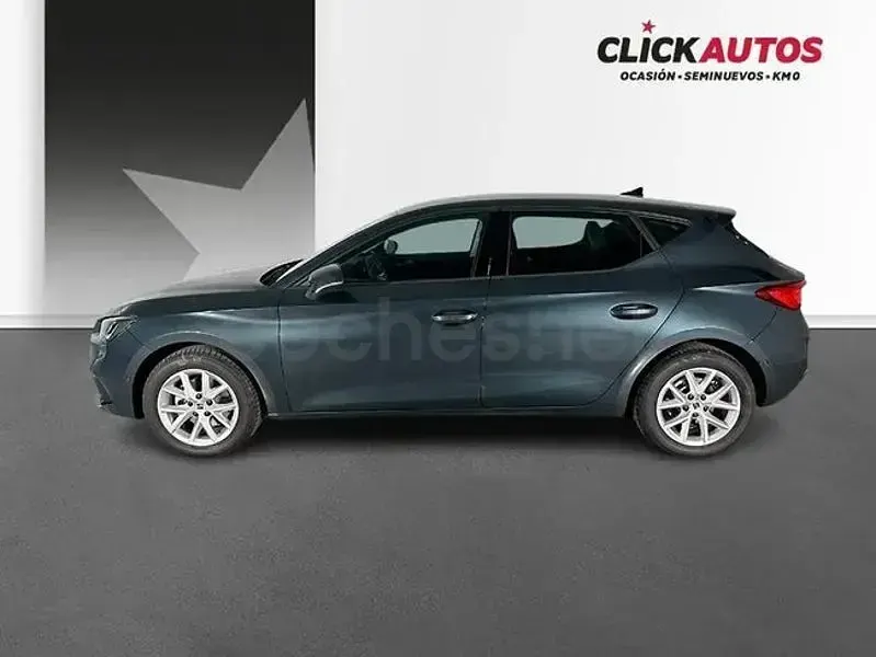 Usado Seat Leon Style 116 CV (85 kW) 2025 Gris / plata Berlina