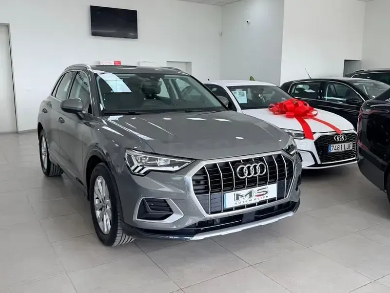 Usado Audi Q3 Advanced Plus 150 CV (110 kW) 2019 Gris / plata SUV