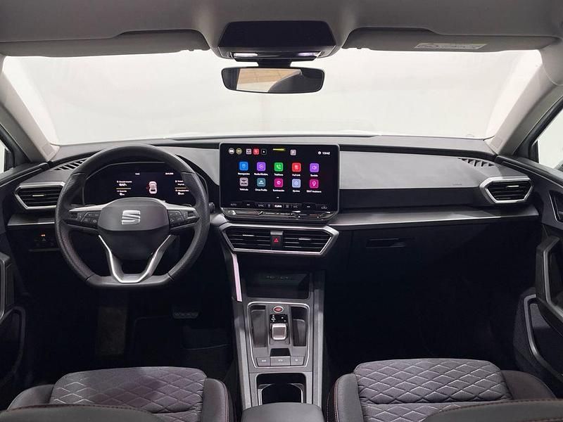 Usado Seat Leon FR 150 CV (110 kW) 2024 Blanco Berlina