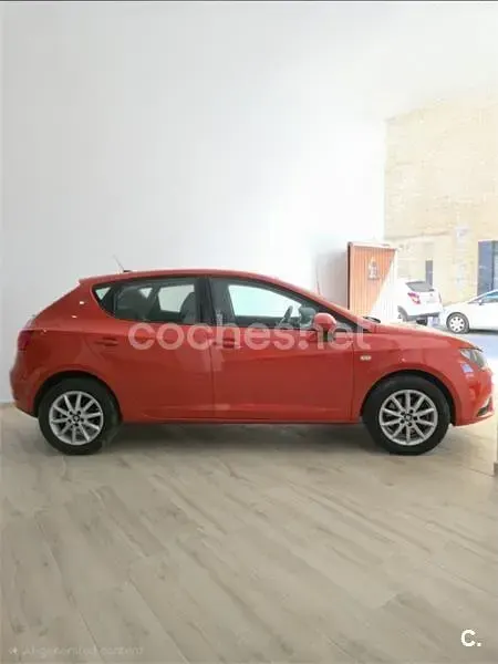 Usado Seat Ibiza CONNECT 110 CV (80 kW) 2016 Naranja Berlina