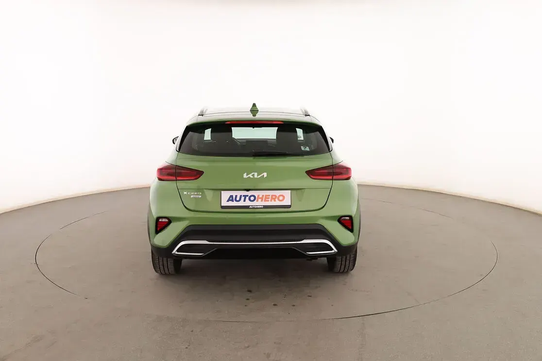 Usado Kia XCeed 160 CV (117 kW) 2024 Verde SUV