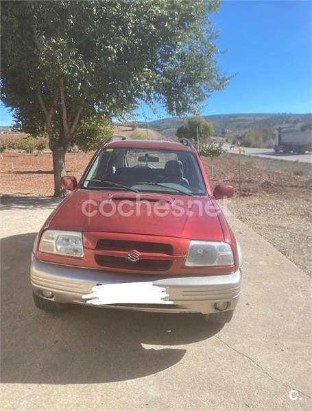 Usado Suzuki Grand Vitara 110 CV (80 kW) 2002 Granate SUV