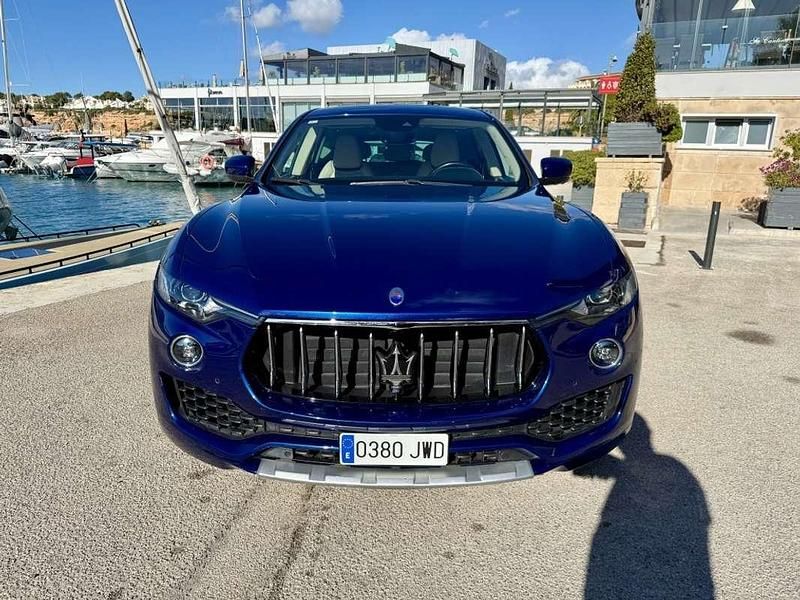 Usado Maserati Levante 430 CV (316 kW) 2017 Azul SUV