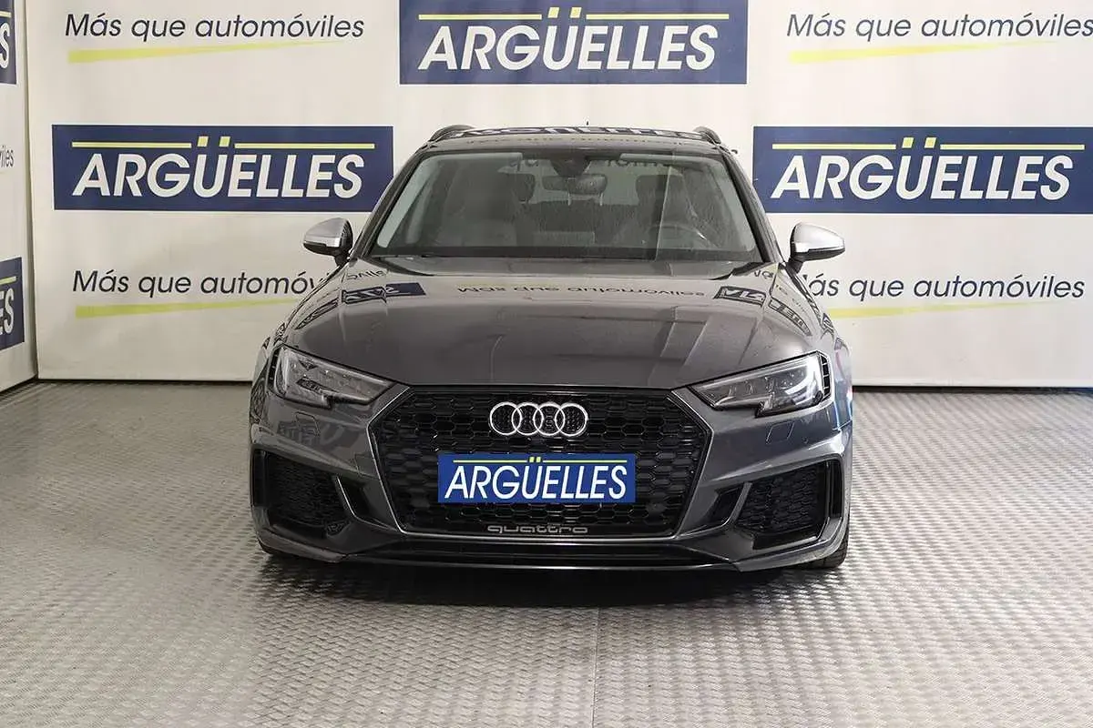 Usado Audi RS4 450 CV (330 kW) 2018 Gris Familiar