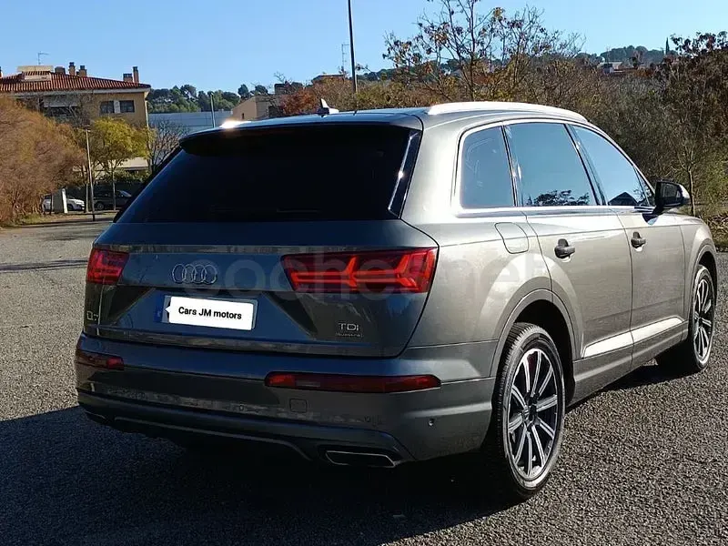 Usado Audi Q7 Sport 272 CV (200 kW) 2015 Gris / plata SUV