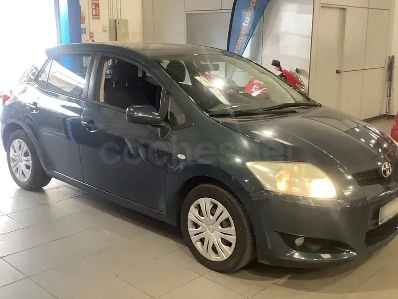 Usado Toyota Auris Luna 97 CV (71 kW) 2007 Azul Utilitario