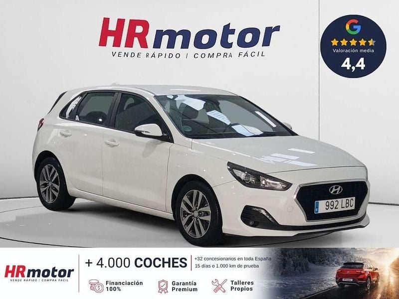 Usado Hyundai i30 121 CV (88 kW) 2019 Blanco Utilitario