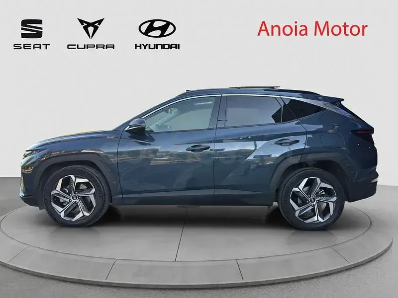 Usado Hyundai Tucson 230 CV (169 kW) 2022 Gris / plata SUV