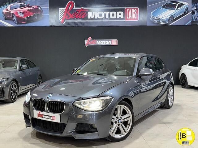 Usado BMW 116 116 CV (85 kW) 2015 Gris Utilitario