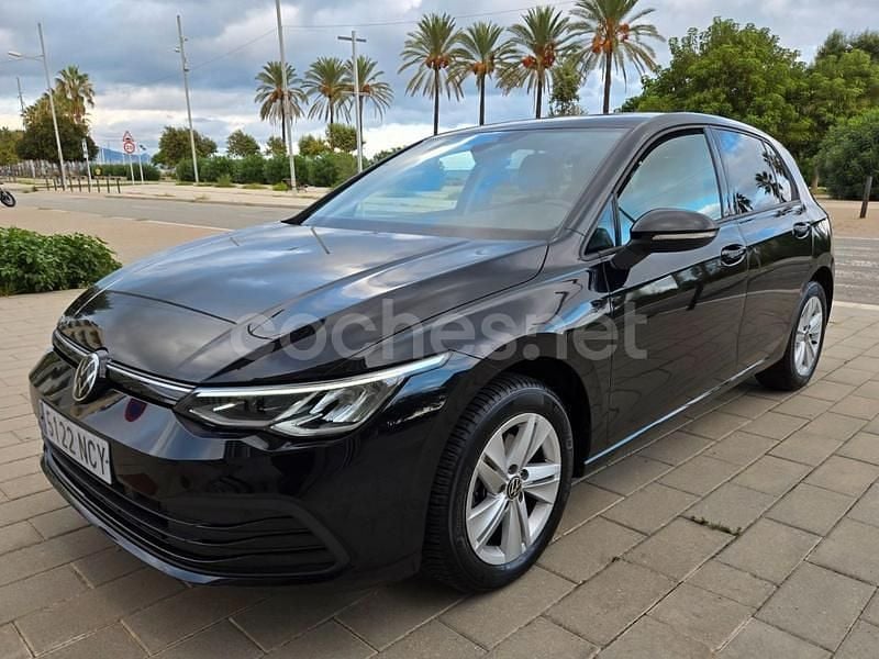 Negro Usado 2024 VW Golf VIII Berlina | 22.490 € (Super precio) - Imagen 1/4
