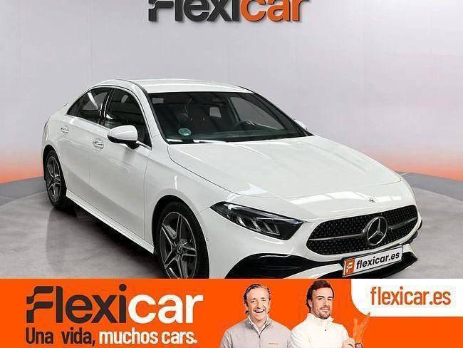 Blanco Usado 2023 Mercedes A180 Berlina | 34.990 € (Caro) - Imagen 1/4