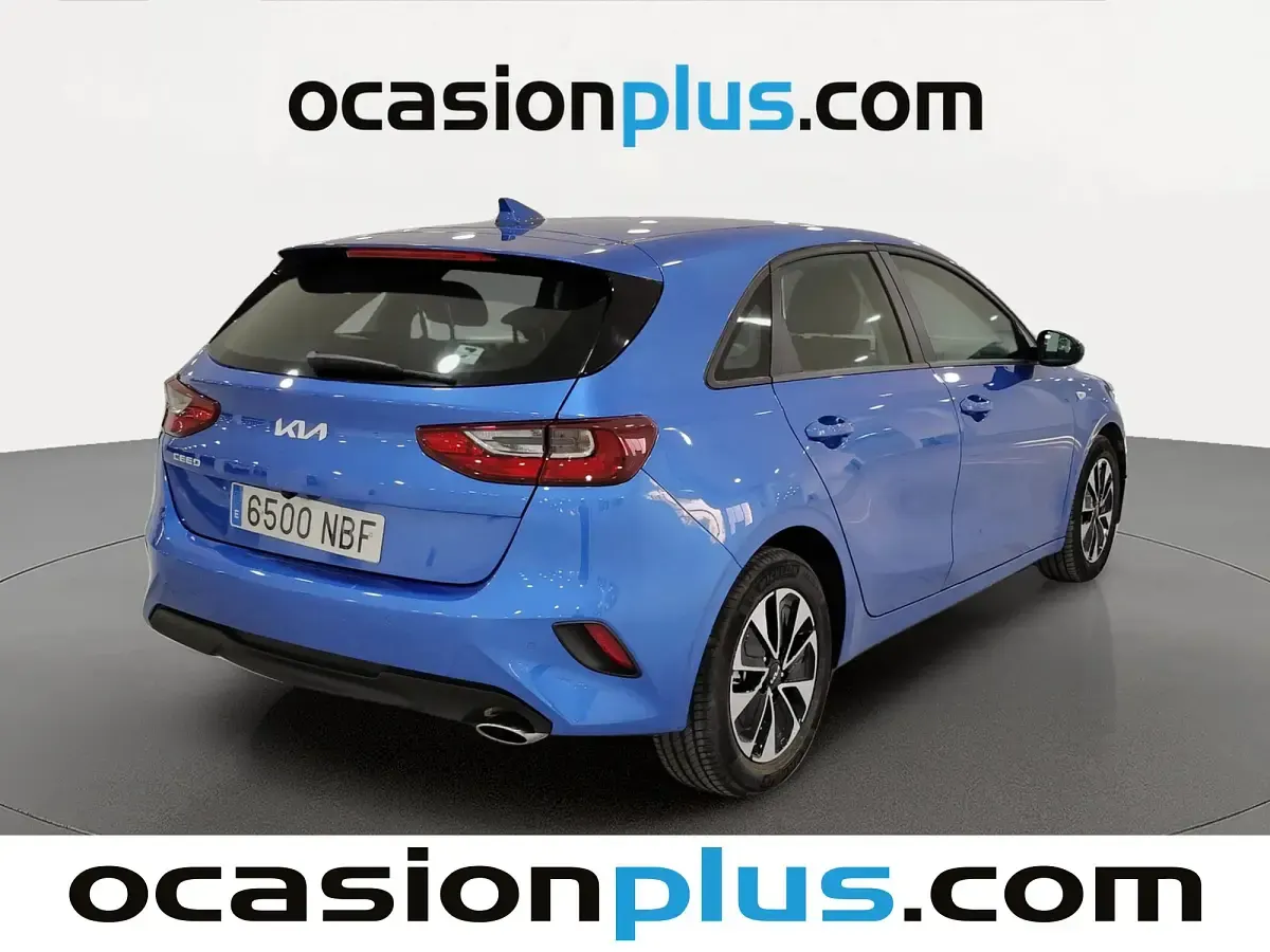 Usado Kia Ceed 100 CV (73 kW) 2025 Azul Utilitario
