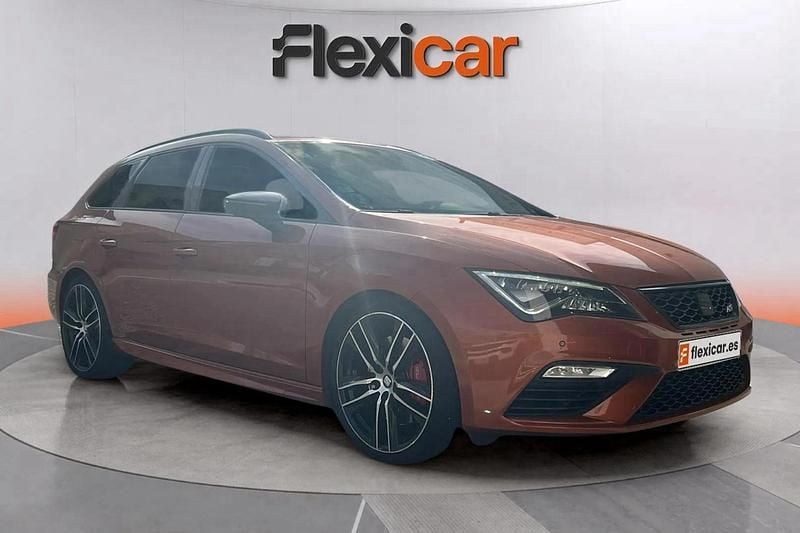 Usado Seat Leon ST CUPRA 300 CV (220 kW) 2018 Naranja Familiar