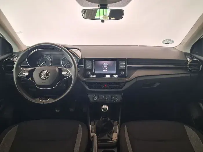 Usado Skoda Fabia Active 95 CV (69 kW) 2022 Blanco Utilitario