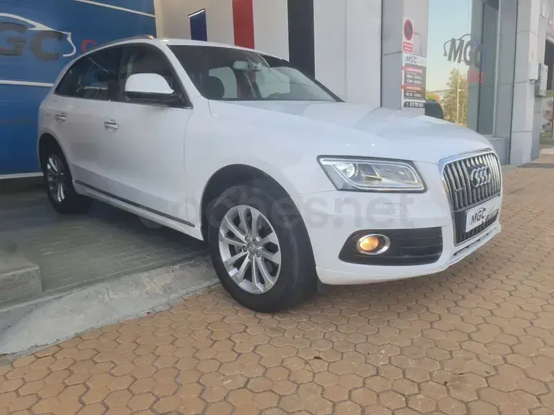 Usado Audi Q5 Advanced 190 CV (139 kW) 2016 Blanco SUV