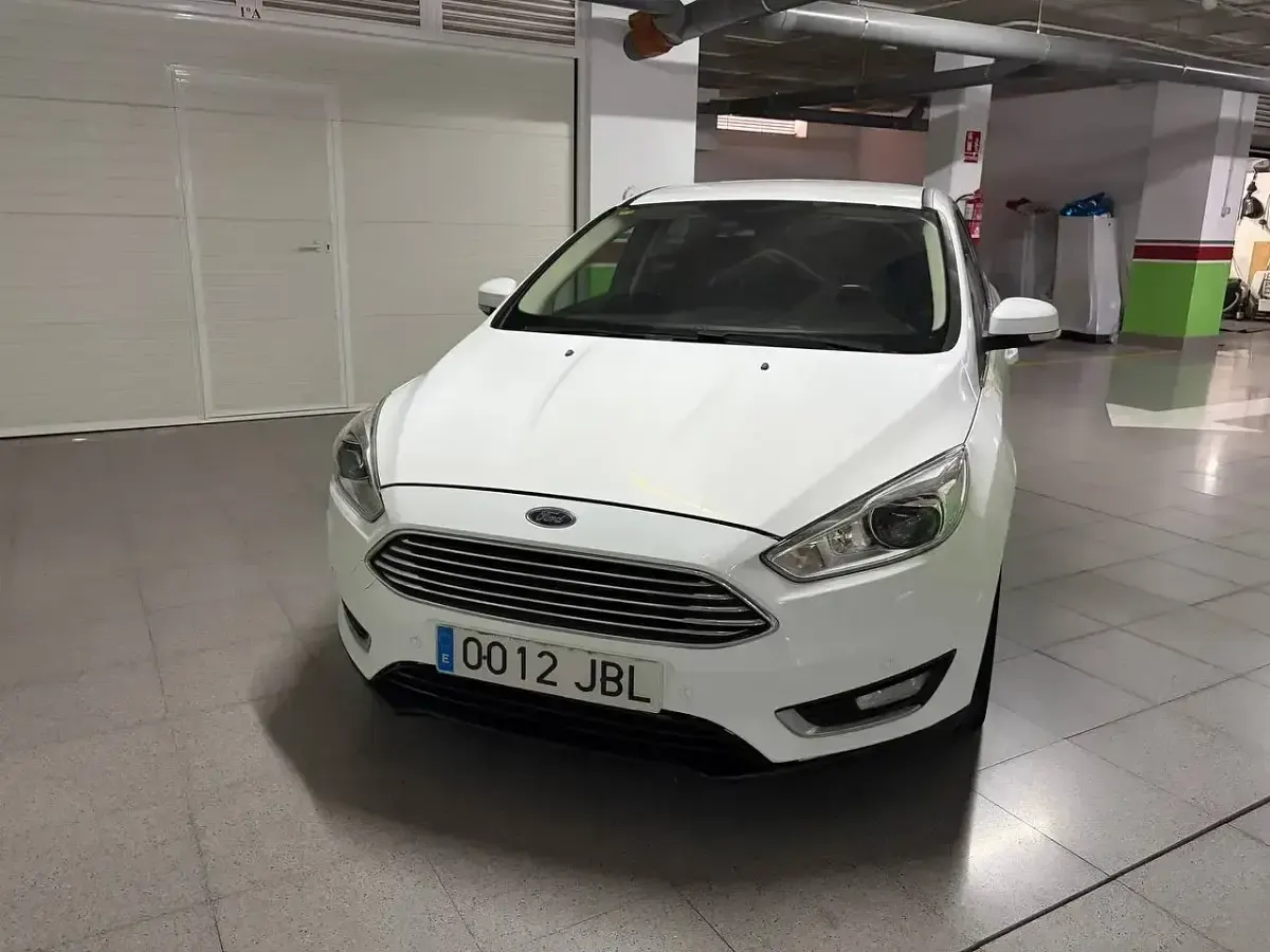 Usado Ford Focus Trend+ 115 CV (84 kW) 2015 Blanco