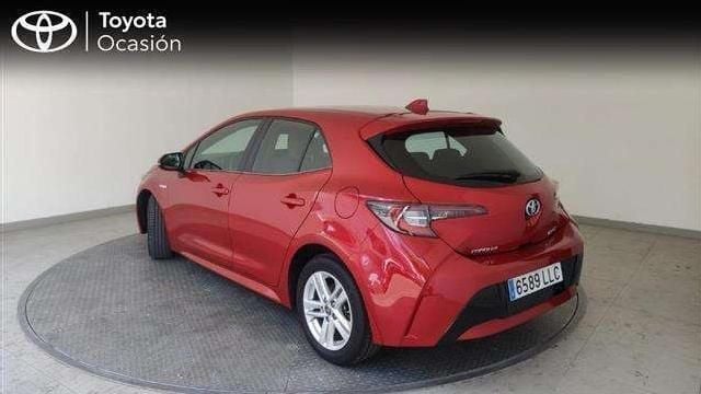 Usado Toyota Corolla Active 122 CV (89 kW) 2020 Rojo emocion Berlina
