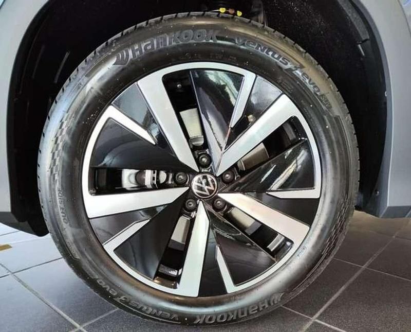 Usado VW Tayron 150 CV (110 kW) 2025 Gris SUV