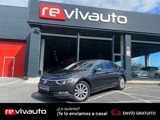 Usado VW Passat Advance 150 CV (110 kW) 2019 Negro Berlina