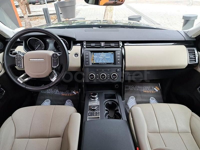 Usado Land Rover Discovery 5 SE 240 CV (176 kW) 2017 Gris / plata SUV