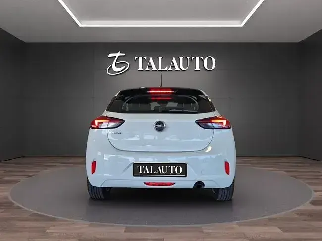 Usado Opel Corsa Edition 100 CV (73 kW) 2022 Blanco Utilitario