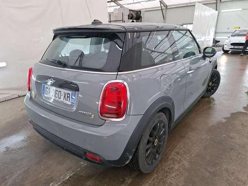 Usado Mini Cooper SE 135 kW (184 CV) 2021 Gris Utilitario