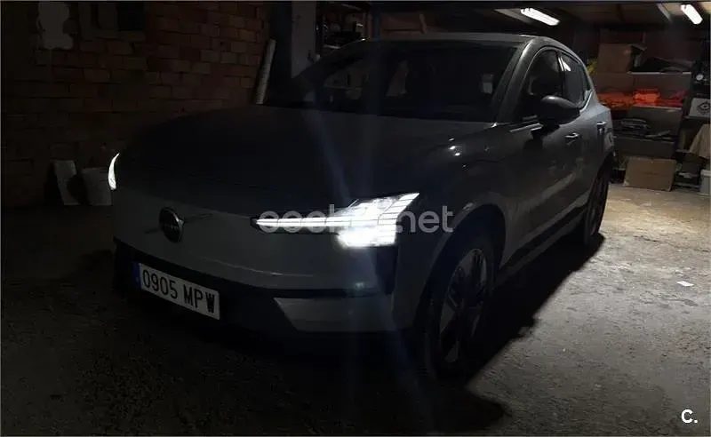 Usado Volvo EX30 Core 200 kW (272 CV) 2024 Eléctrico SUV