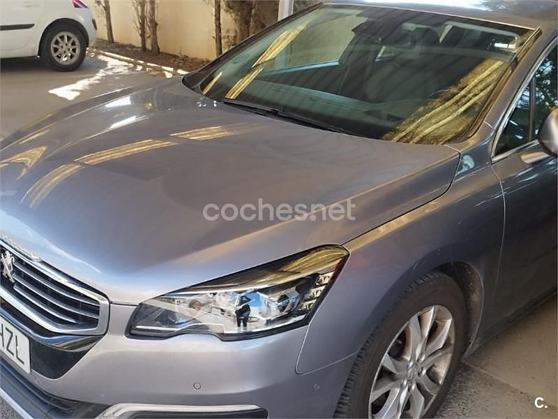 Usado Peugeot 508 Allure 150 CV (110 kW) 2014 Gris / plata Berlina