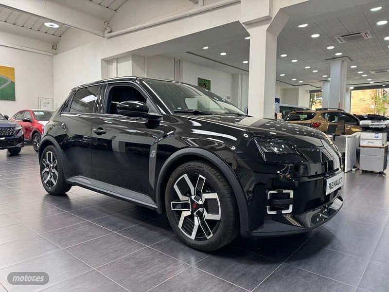 Negro Usado 2025 Renault 5 E-Tech Urban Berlina | 26.900 € (Buen precio) - Imagen 1/4
