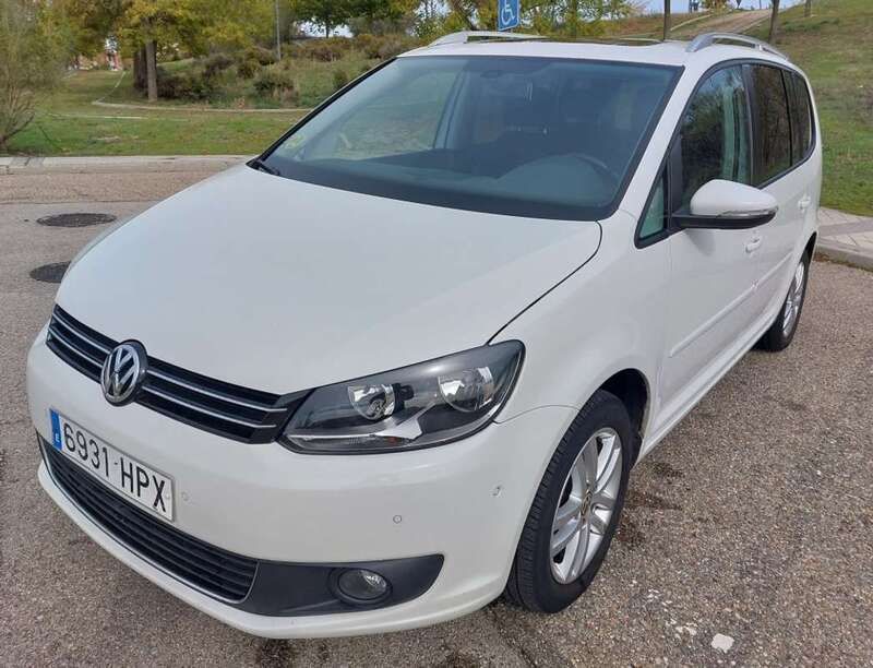 Blanco Usado 2013 VW Touran Business Monovolumen | 8995 € (Buen precio) - Imagen 1/4