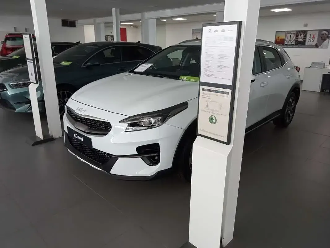 Usado Kia XCeed 120 CV (88 kW) 2025 Blanco SUV