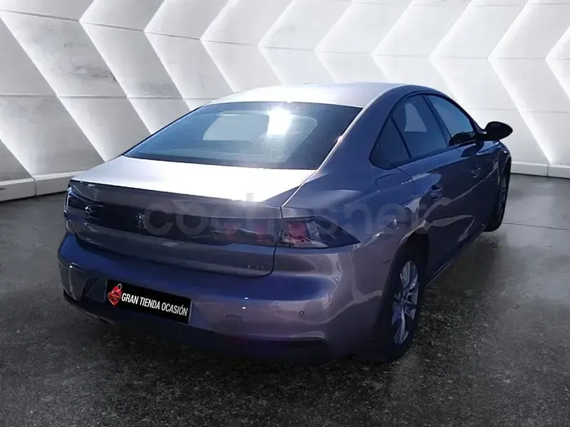 Usado Peugeot 508 Active 130 CV (95 kW) 2022 Gris / plata Berlina