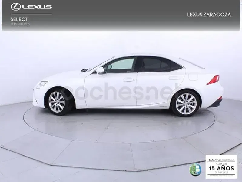 Usado Lexus IS300h Executive Line 223 CV (164 kW) 2015 Blanco Berlina