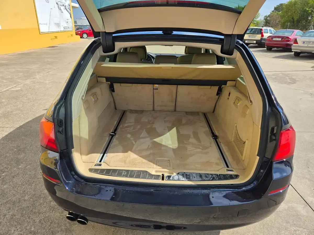 Usado BMW 520 184 CV (135 kW) 2011 Azul Familiar