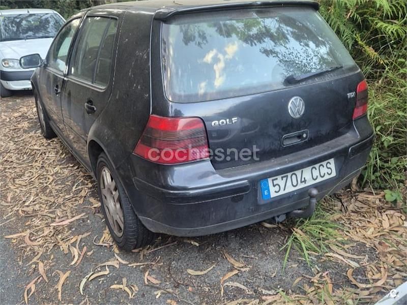 Negro Usado 2002 VW Golf IV Advance Berlina | 1200 € (Buen precio) - Imagen 1/3