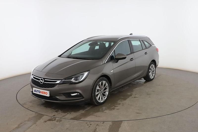 Usado Opel Astra Excellence 150 CV (110 kW) 2017 Marrón Familiar